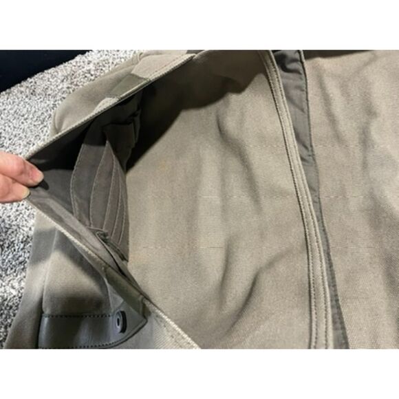 Kenneth Cole Reaction messenger / computer bag in canvas and contrast trim - Picture 3 of 12